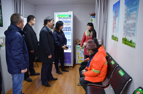 十八個公交愛心驛站建成投用 市總工會領(lǐng)導(dǎo)親臨集團(tuán)檢查指導(dǎo)后高度評價